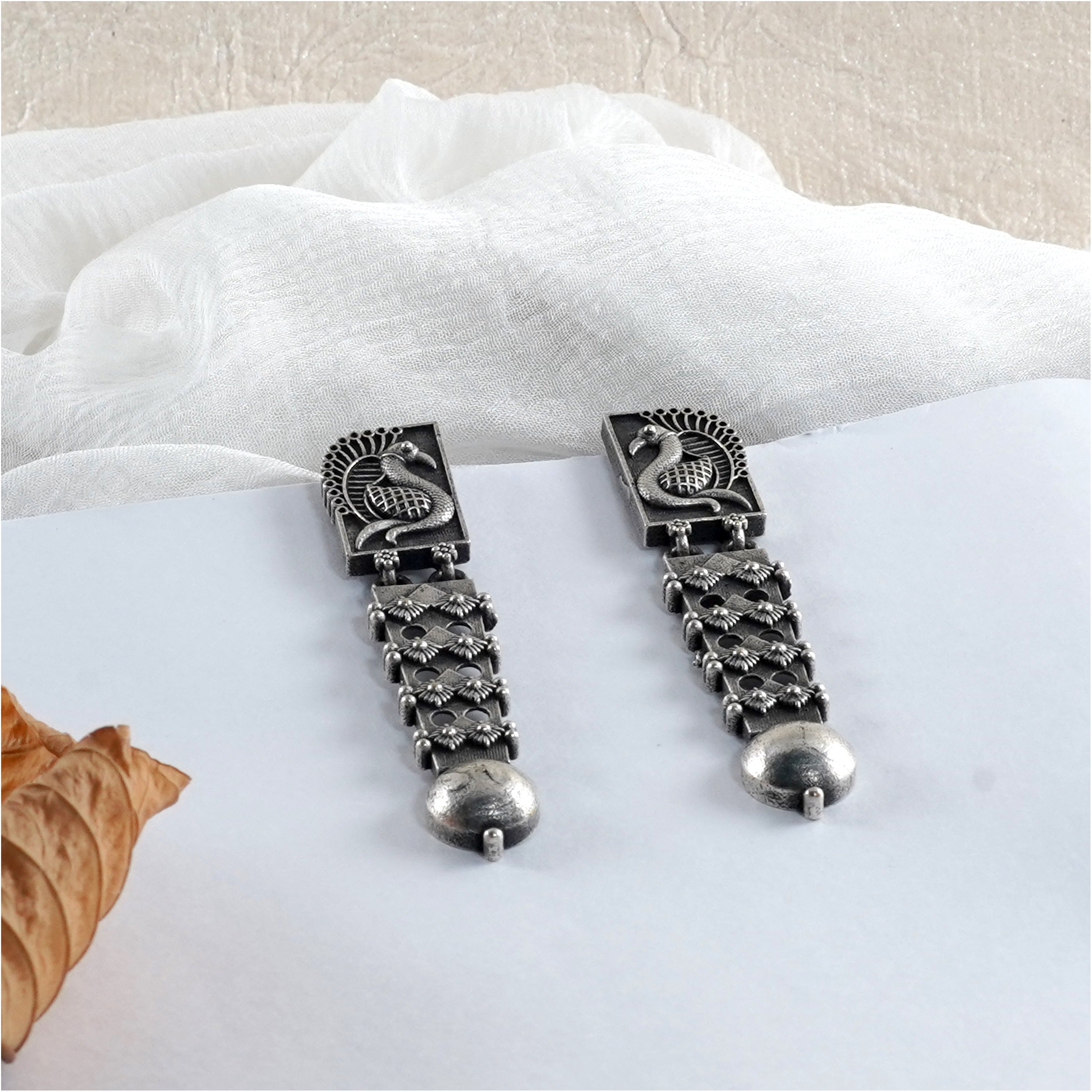 Bird Motiff Alloy Drop Earring