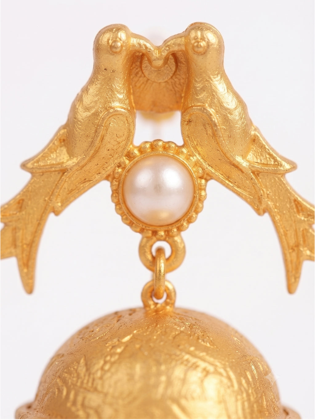 Maira Pearl Jhumka